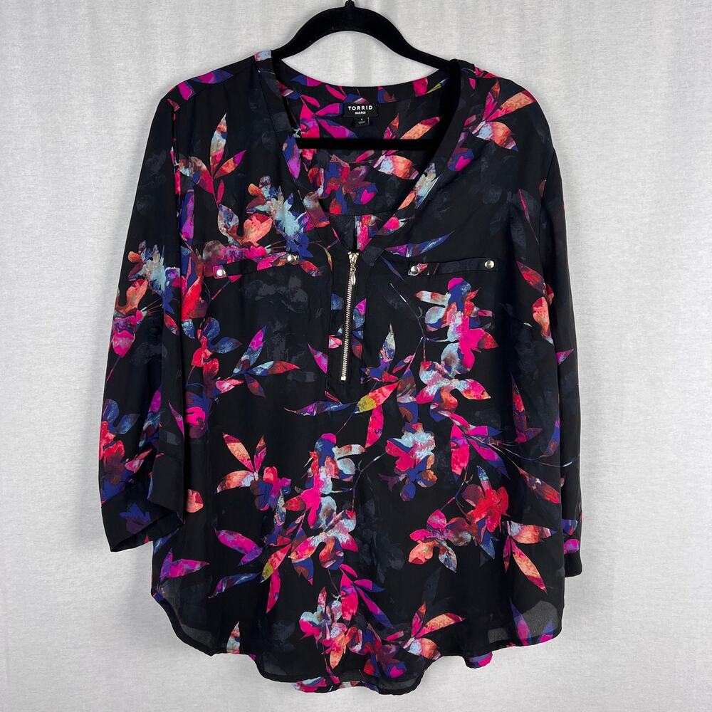 Torrid Top Womens 1X Harper Blouse Black Pink Dark Floral Boho Flowy Fall Artsy